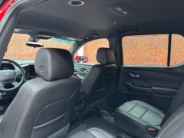 2023 Chevrolet Traverse AWD LT Leather