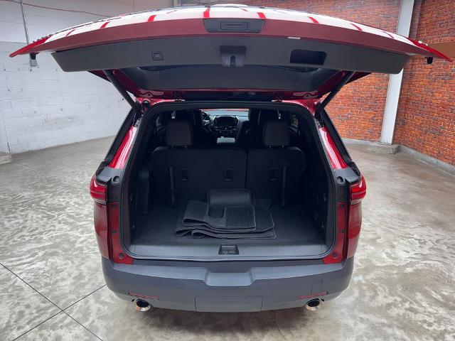2023 Chevrolet Traverse AWD LT Leather