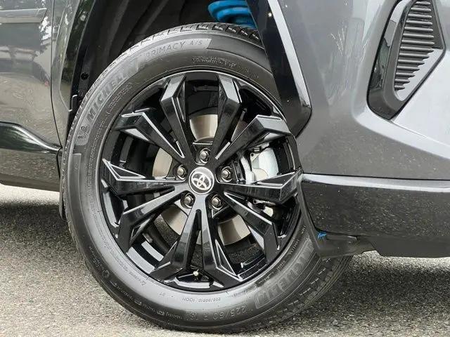 2024 Toyota RAV4 Hybrid SE