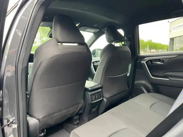 2024 Toyota RAV4 Hybrid SE