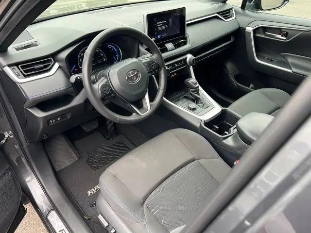 2024 Toyota RAV4 Hybrid SE
