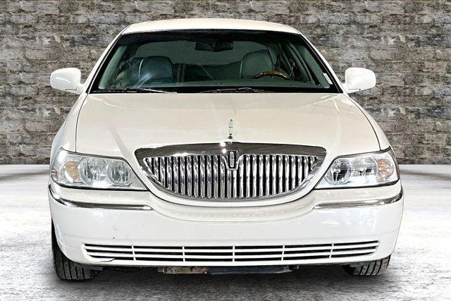 2004 Lincoln Town Car Ultimate