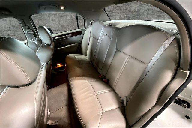 2004 Lincoln Town Car Ultimate