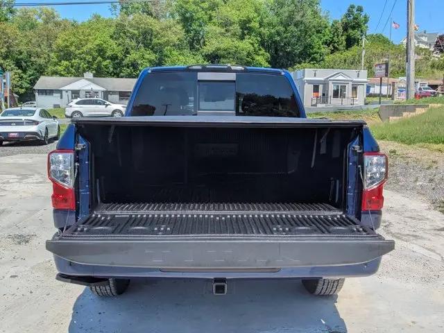 2024 Nissan Titan Crew Cab SV 4x4