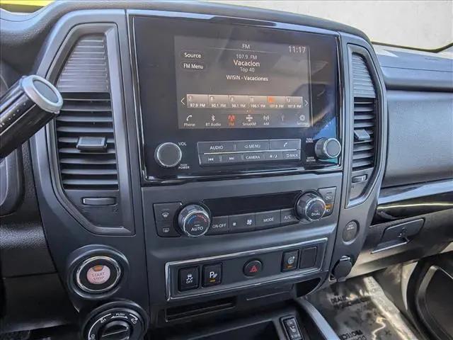 2024 Nissan Titan Crew Cab SV 4x4