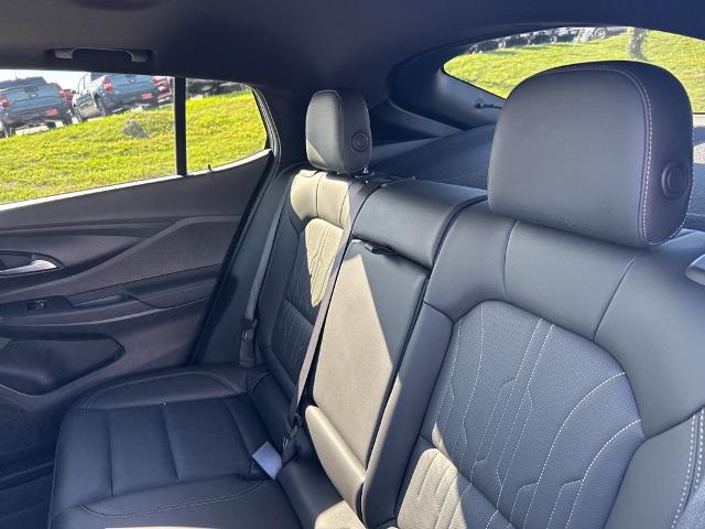 2025 Buick NV Avenir FWD