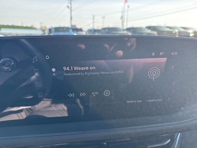 2025 Buick NV Avenir FWD