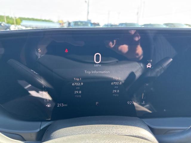 2025 Buick NV Avenir FWD