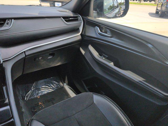 2024 Jeep Grand Cherokee L Altitude 4x4