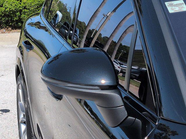 2024 Porsche Cayenne Base
