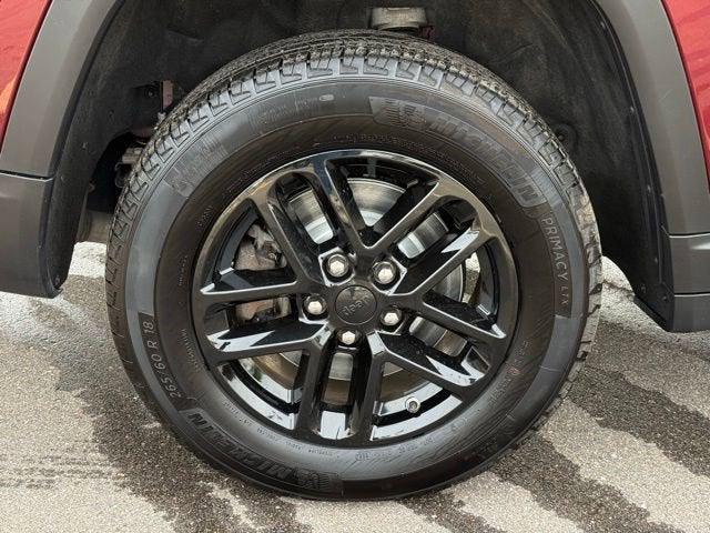 2024 Jeep Grand Cherokee L Laredo 4x4