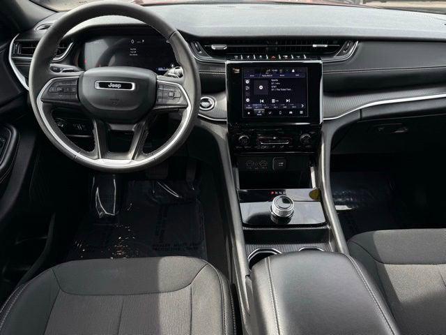 2024 Jeep Grand Cherokee L Laredo 4x4