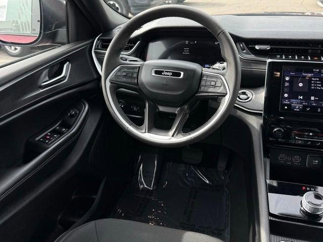 2024 Jeep Grand Cherokee L Laredo 4x4