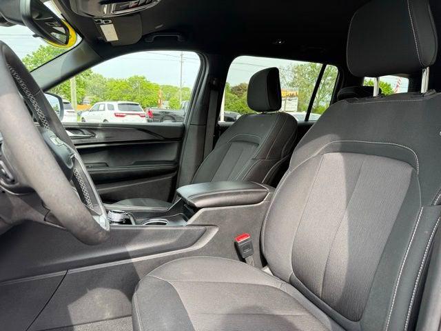 2024 Jeep Grand Cherokee L Laredo 4x4