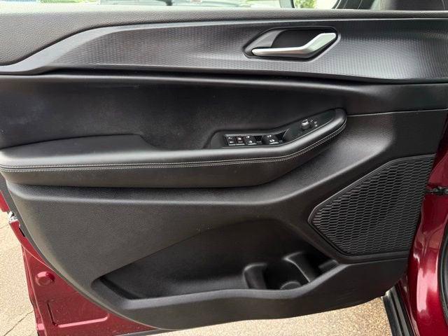 2024 Jeep Grand Cherokee L Laredo 4x4