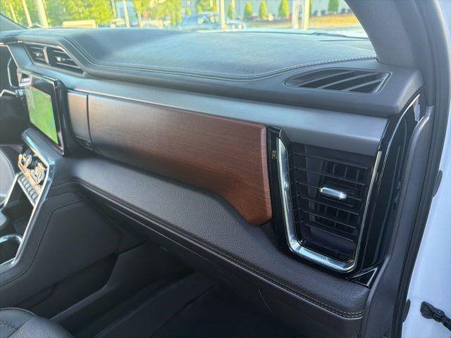2025 GMC Sierra 1500 4WD Crew Cab Short Box Denali