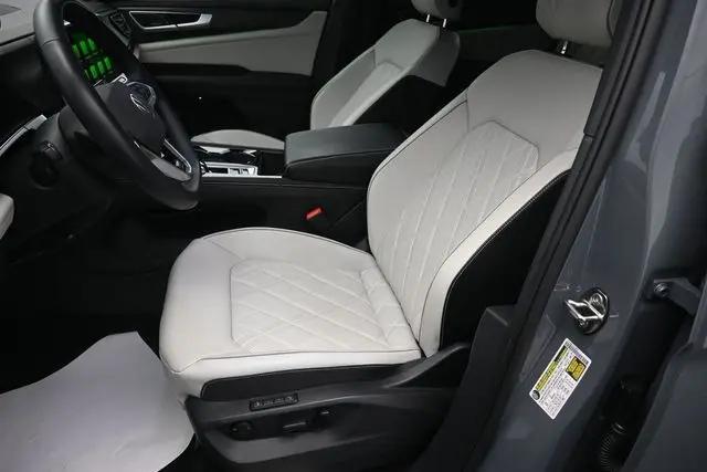 2025 Volkswagen Atlas Cross Sport 2.0T SEL Premium R-Line