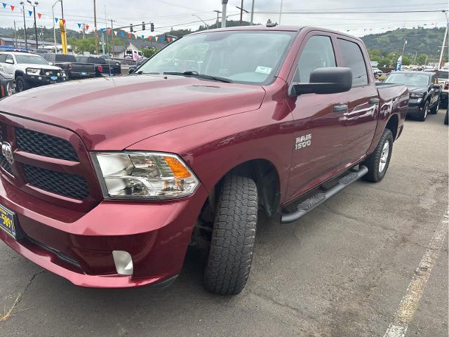 2018 Ram 1500 Express Crew Cab 4x4 5'7" Box for sale in Roseburg, OR