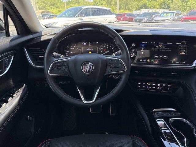 2022 Buick Envision FWD Essence