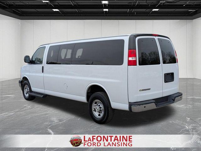 2023 Chevrolet Express Passenger RWD 3500 Extended Wheelbase LT