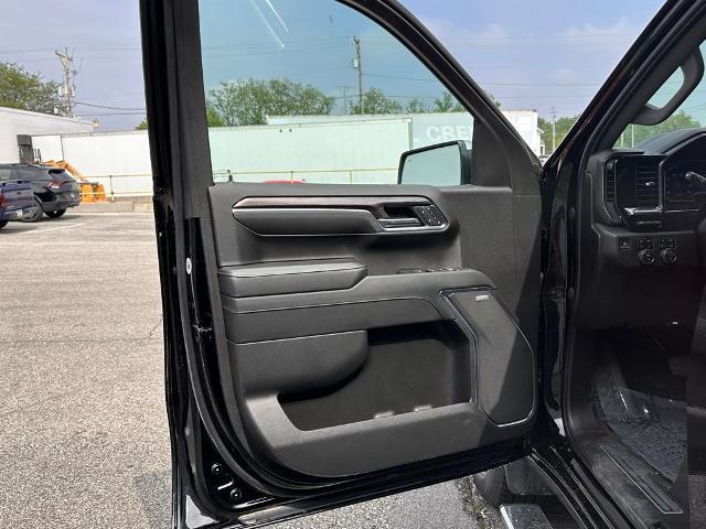 2023 Chevrolet Silverado 1500 4WD Crew Cab Short Bed LTZ