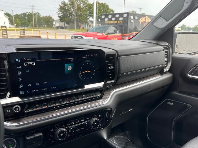 2023 Chevrolet Silverado 1500 4WD Crew Cab Short Bed LTZ