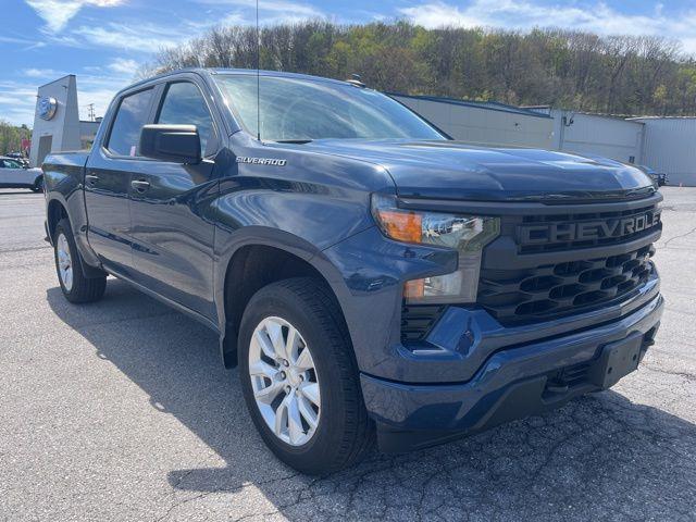 2022 Chevrolet Silverado 1500 4WD Crew Cab Short Bed Custom