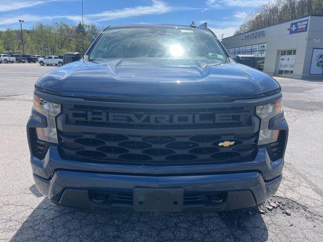 2022 Chevrolet Silverado 1500 4WD Crew Cab Short Bed Custom