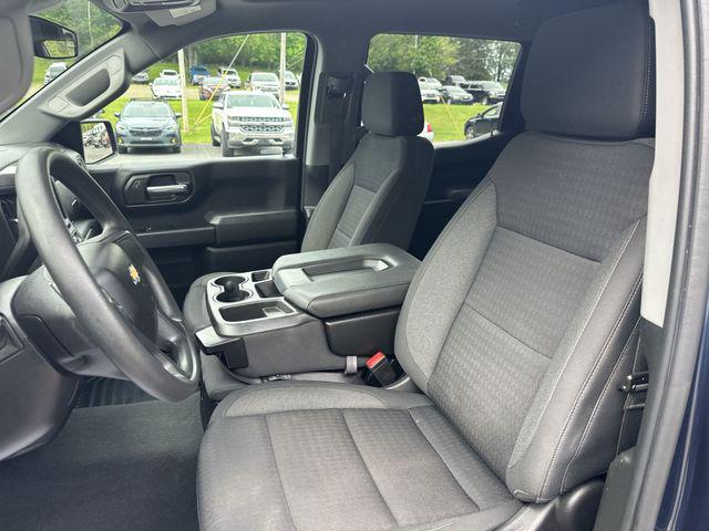2022 Chevrolet Silverado 1500 4WD Crew Cab Short Bed Custom