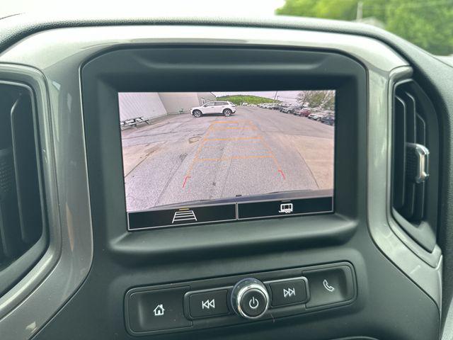 2022 Chevrolet Silverado 1500 4WD Crew Cab Short Bed Custom