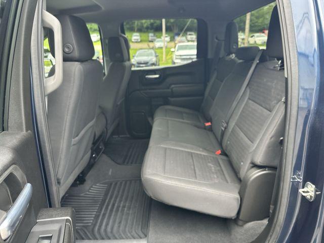 2022 Chevrolet Silverado 1500 4WD Crew Cab Short Bed Custom