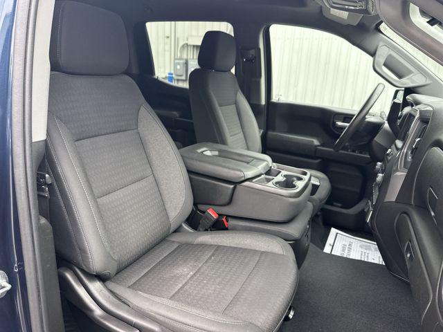 2022 Chevrolet Silverado 1500 4WD Crew Cab Short Bed Custom
