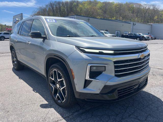 2025 Chevrolet Traverse AWD High Country