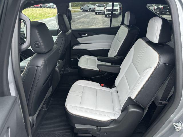 2025 Chevrolet Traverse AWD High Country