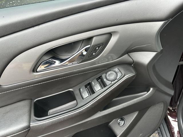 2023 Chevrolet Traverse AWD LT Cloth
