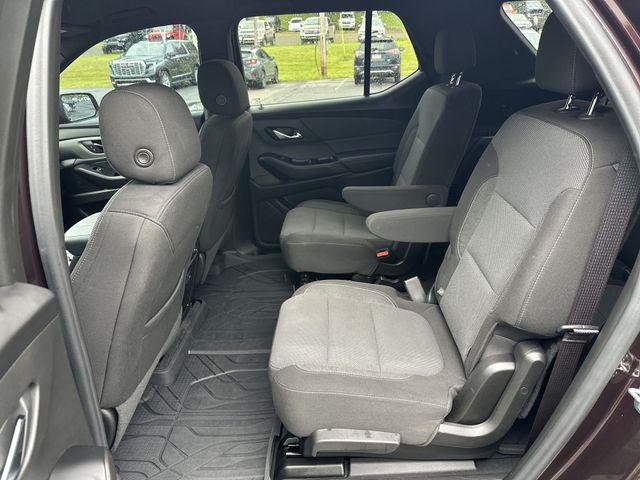 2023 Chevrolet Traverse AWD LT Cloth