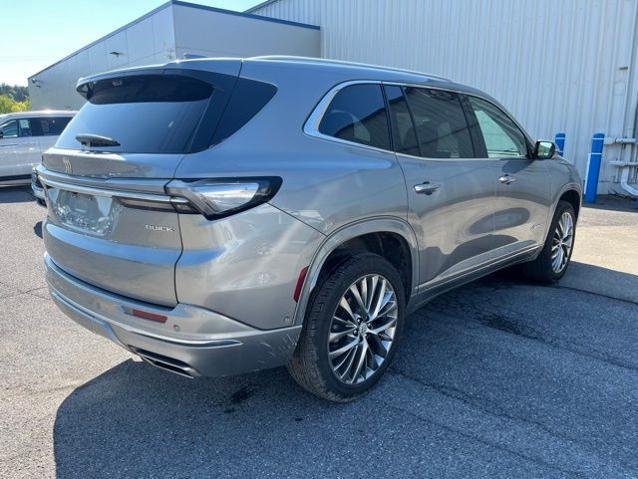 2025 Buick Enclave Avenir FWD