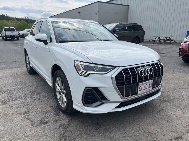 2025 Audi Q3 Premium 45 TFSI S line quattro Tiptronic