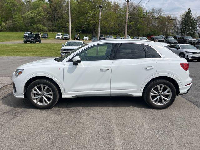 2025 Audi Q3 Premium 45 TFSI S line quattro Tiptronic