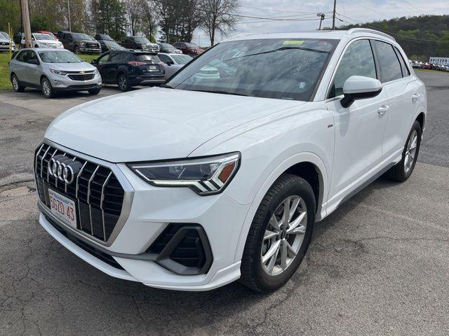 2025 Audi Q3 Premium 45 TFSI S line quattro Tiptronic