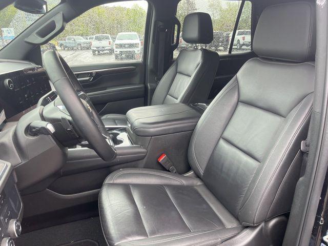 2025 Chevrolet Tahoe 4WD LT