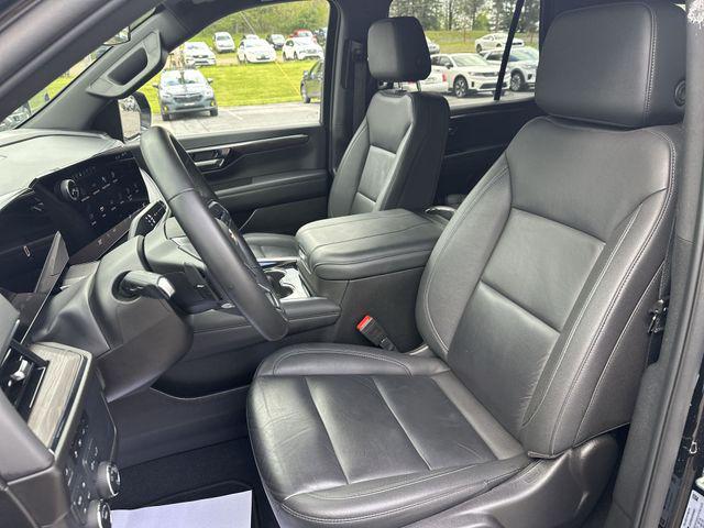 2025 Chevrolet Tahoe 4WD LT