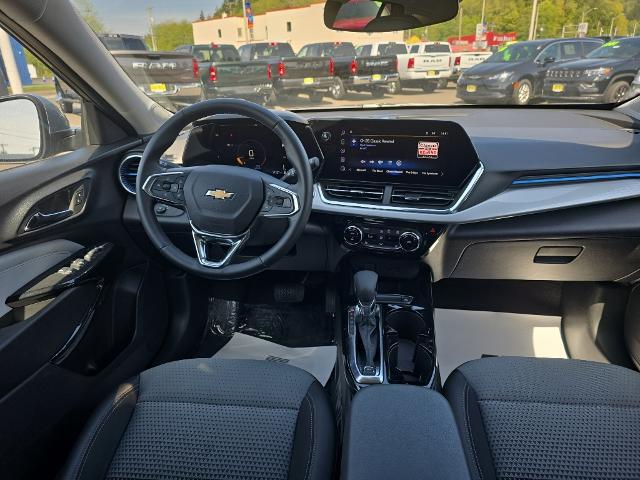 2025 Chevrolet Trax FWD LT