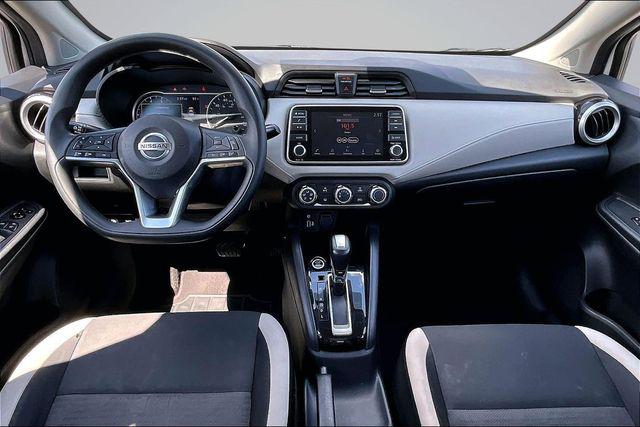 2021 Nissan Versa SV Xtronic CVT