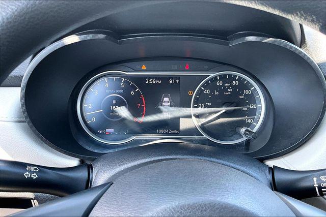 2021 Nissan Versa SV Xtronic CVT