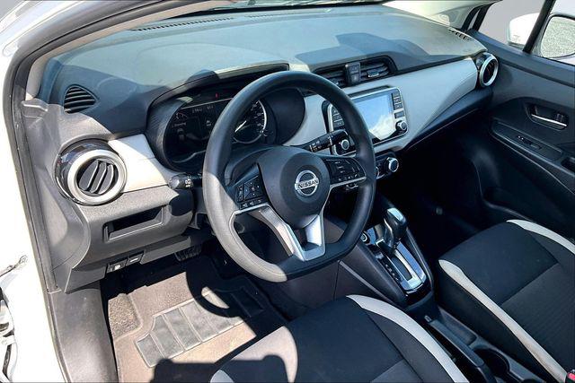 2021 Nissan Versa SV Xtronic CVT