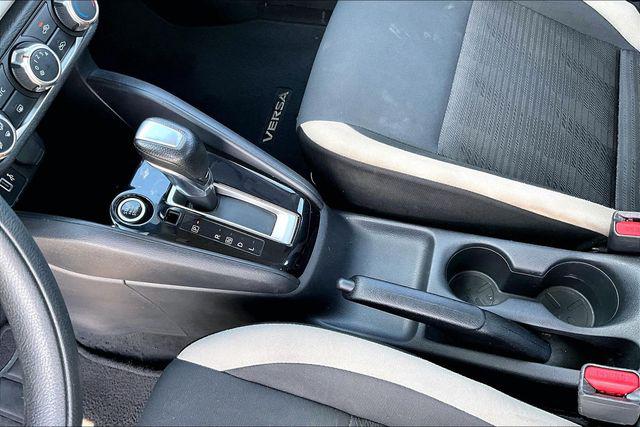 2021 Nissan Versa SV Xtronic CVT