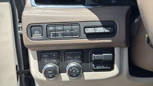2021 GMC Yukon 4WD Denali