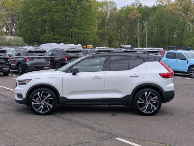 2019 Volvo XC40 T5 R-Design