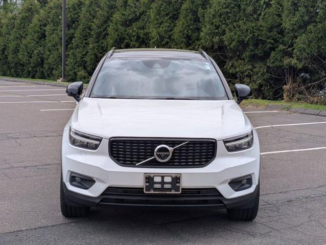 2019 Volvo XC40 T5 R-Design